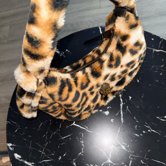 Kurt Geiger Small Kingston Puff Hobo Bag - Picture 5 of 11